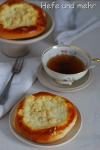 Bread baking for beginners XXII: Quark-Streusel-Kolatschen Bread baking for beginners XXII: Quark-Streusel-Kolatschen