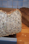 Resteverwertung: Körner-Brot mit Semmelbröseln