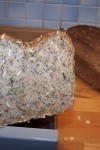 Resteverwertung: Körner-Brot mit Semmelbröseln Resteverwertung: Körner-Brot mit Semmelbröseln