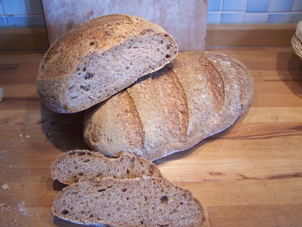 Weizenvollkornbrot mit Poolish | Hefe und mehr