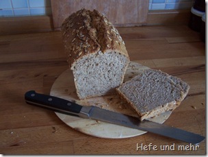 Sonnenblumenkerne-Quark-Brot