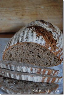 Weizenbrot mit Rosinensauer