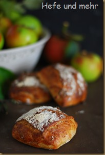 Apfel-Haselnuss-Brötchen (2)