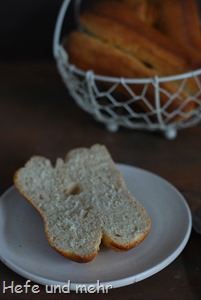 Dinkel-Quark-Wecken mit Emmer (1)