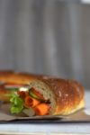 Sandwich-Baguettes mit Chili-Knoblauch-Kruste Sandwich-Baguettes mit Chili-Knoblauch-Kruste